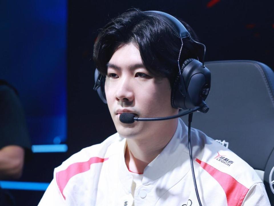 持球进攻稳 持球进攻稳